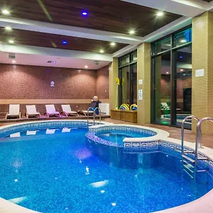 Hotel Western Olives - Free Pool & Parking