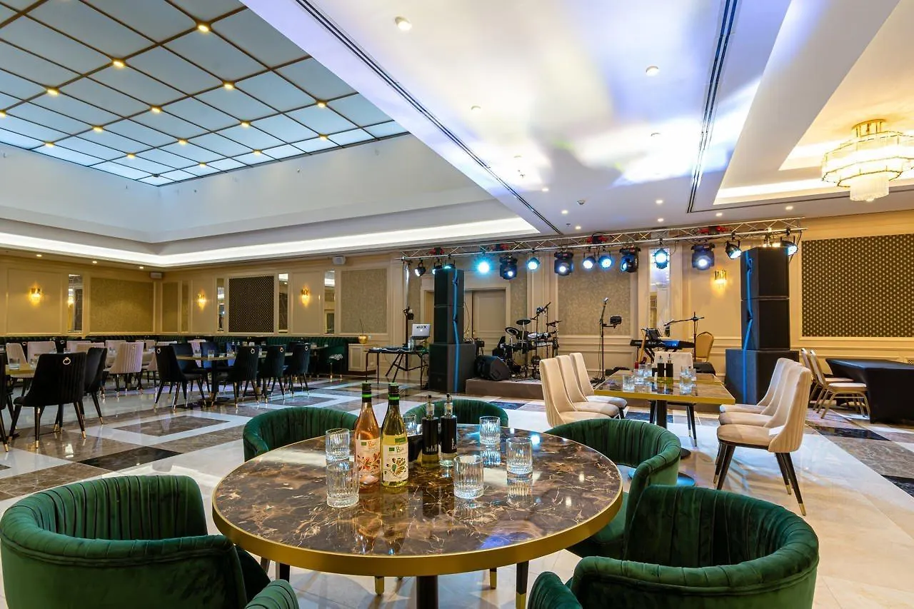 Astoria Grand Hotel Sofia 4*,